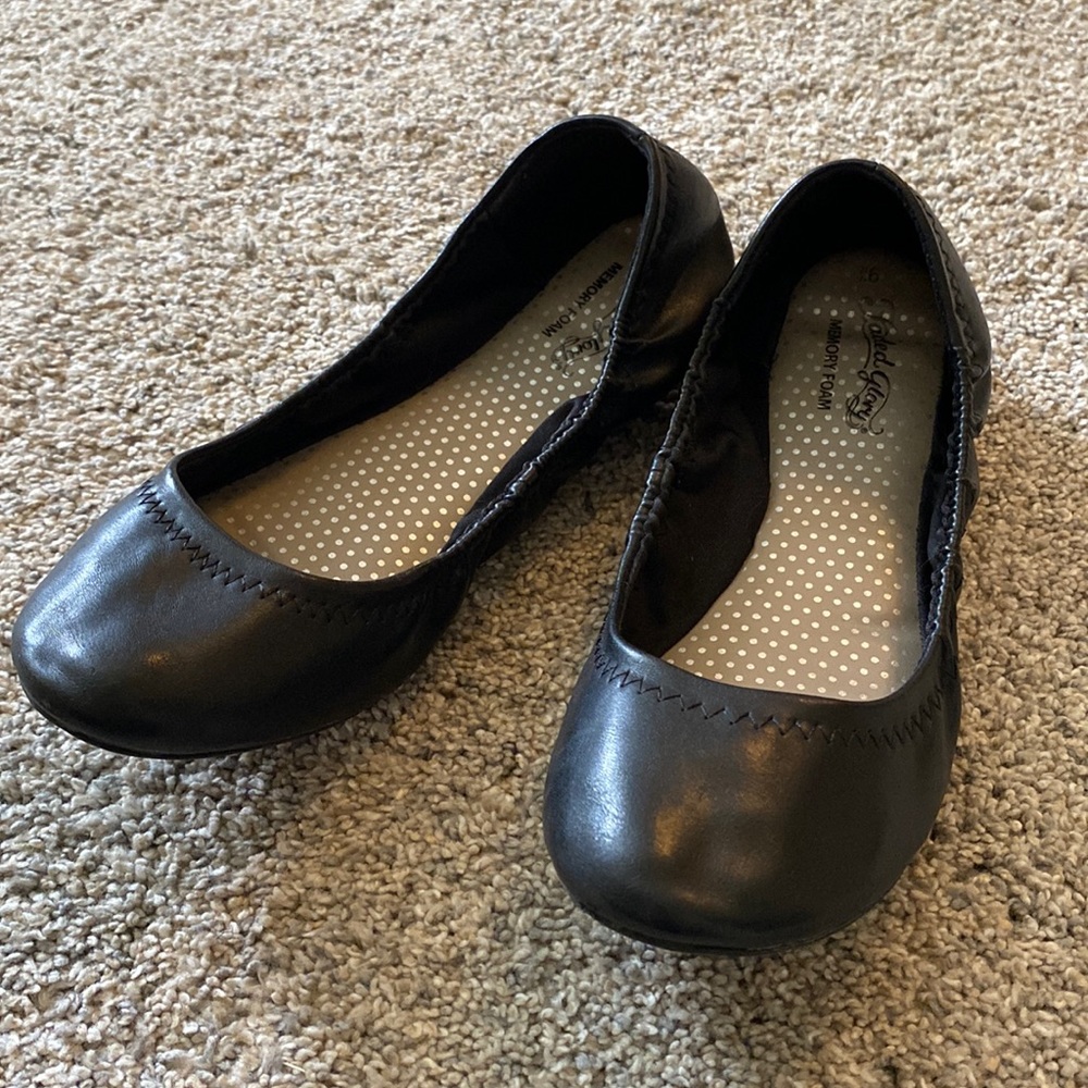 Faded Glory scrunch flats